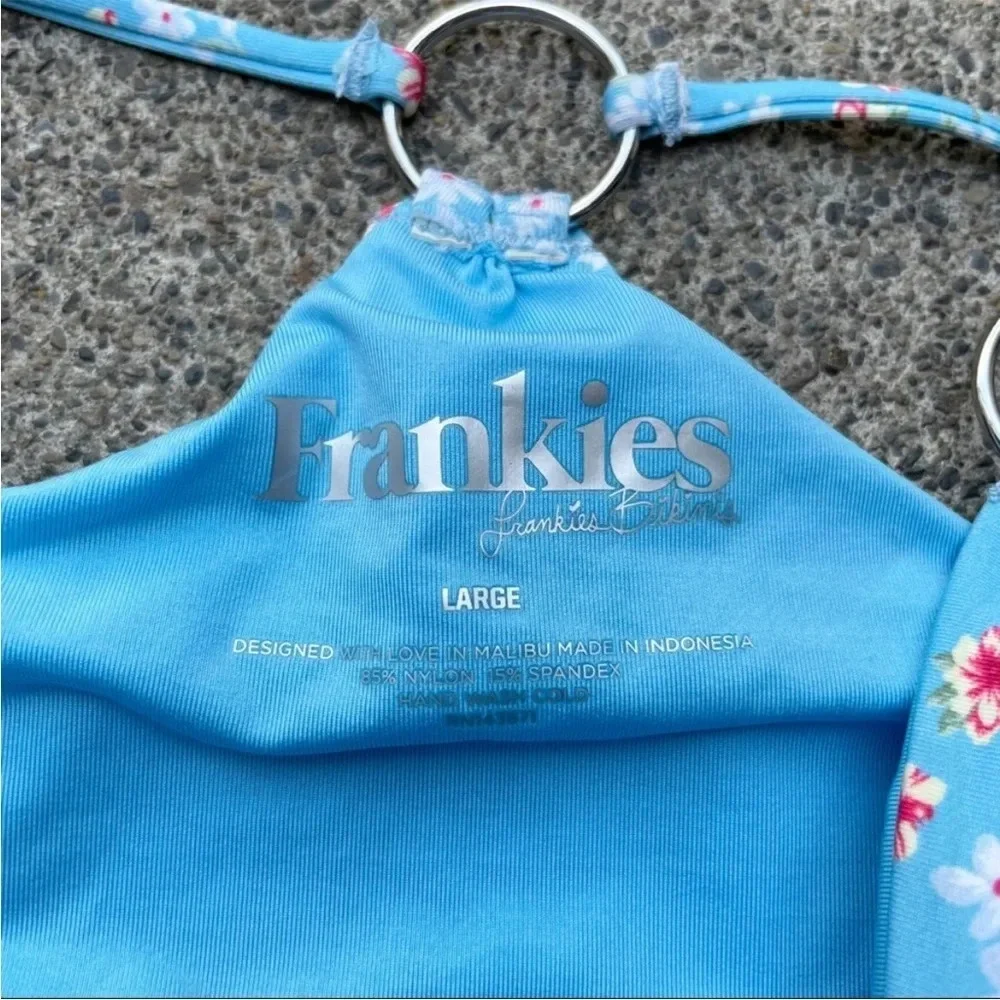 NWT Frankies Bikinis Kailyn Skimpy String Bikini blue floral bottoms Sz L